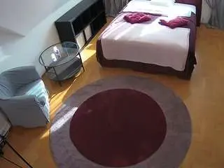 Camsoda Adult Webcam of voyeurcam-julmodels-whitebed-1