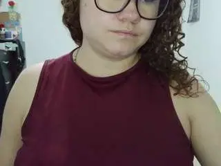 Camsoda Live Porn of curly-greeneyed