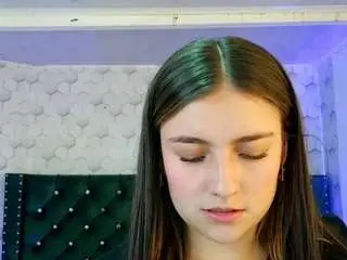 Camsoda Nude Webcam of juliana-diamond