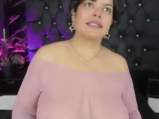 Camsoda Free Porn Cam of arethaozz