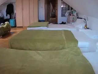 Camsoda Live Porn of voyeurcam-julmodels-bed-3