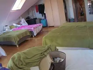 Camsoda Adult Webcams of voyeurcam-julmodels-bed-3
