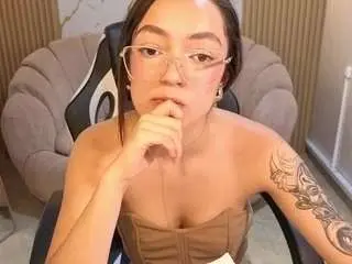 Camsoda Free Live Porn of cinnamon-b