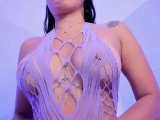 Camsoda Free Porn Cam of lunaa-hart