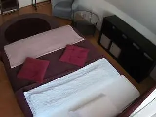 Camsoda Live Sex Cam of voyeurcam-julmodels-whitebed-2