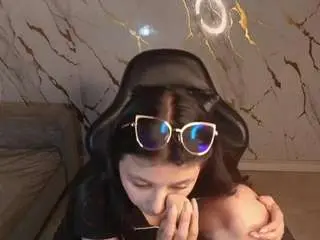 Camsoda Adult Webcam of honeydoll-tf