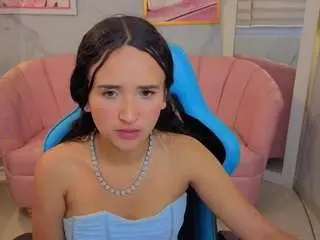 Camsoda Nude Webcam of bella-vibes-s