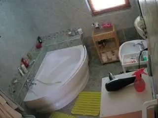Camsoda Best Webcam of voyeurcam-julmodels-bath-1st-2