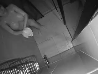 Camsoda Private Sex Chat of voyeurcam-jb-shower-2
