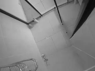 Camsoda Free Porn Cam of voyeurcam-jb-shower-2