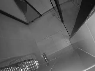 Camsoda Private Sex Chat of voyeurcam-jb-shower-2