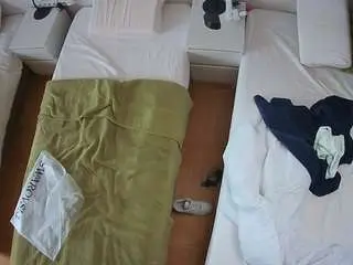 Camsoda Live Sex Cam of voyeurcam-julmodels-bed-5