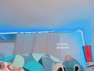 Camsoda Free Live Porn of yellowranger1