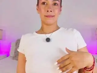 Camsoda Nude Webcam of loribauer