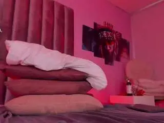 Camsoda Live Porn of isabella-flowers