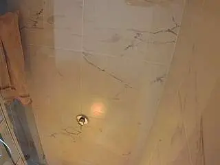 Camsoda Private Sex Chat of voyeurcam-casa-salsa-bathroom-11