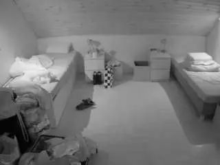 Camsoda Free Porn Cam of voyeurcam-julmodels-greybed-3