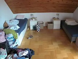 Camsoda Free Live Porn of voyeurcam-julmodels-greybed-3