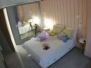 Camsoda Live Sex Cam of voyeurcam-casa-salsa-bedroom-2