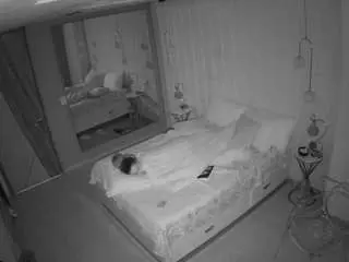 Camsoda Free Live Porn of voyeurcam-casa-salsa-bedroom-2