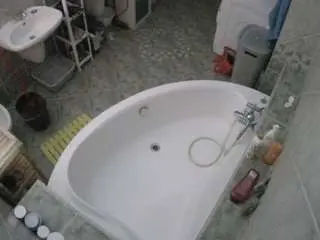 Camsoda Live Sex of voyeurcam-julmodels-bath-1st-1