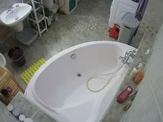 Camsoda Live Sex of voyeurcam-julmodels-bath-1st-1
