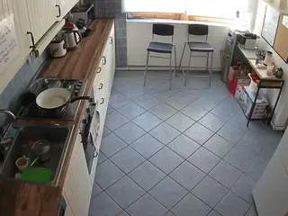 Camsoda Live Sex of voyeurcam-julmodels-kitchen-2