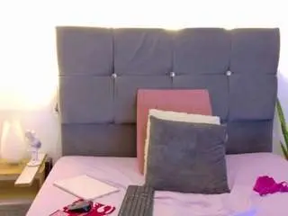 Camsoda Free Porn Cam of mia-makleynn