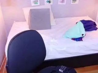 Camsoda Sex Cam of hugeass-destroyer