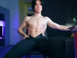 Camsoda Nude Webcam of christianlevinee