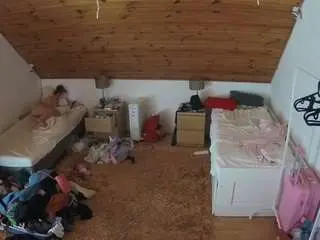 Camsoda Sex Cam of voyeurcam-julmodels-whitebed-3