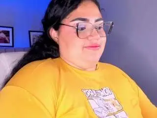 Camsoda Nude Webcam of micheellbbw-1