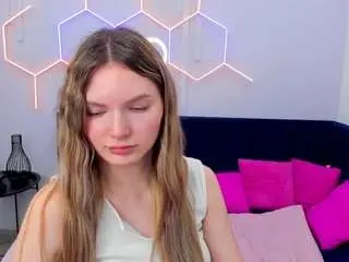 Camsoda Free Live Porn of evelineamore