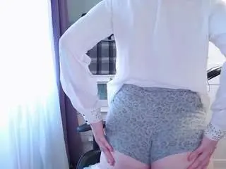 Camsoda Nude Webcam of ladyinari