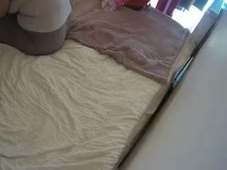 Camsoda Sex Chat of voyeurcam-julmodels-whitebed-4