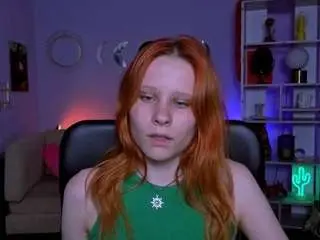 Camsoda Adult Webcams of elyra-lir