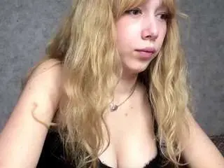 Camsoda Nude Webcam of georgettecasey