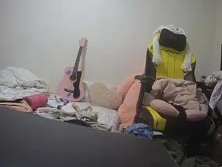Camsoda Private Sex Chat of voyeurcam-sexy-little-ana-01