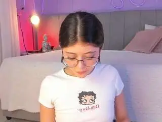 Camsoda Free Porn Cam of corinne-benson