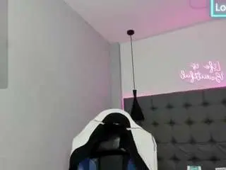 Camsoda Free Porn Cam of scarletcherry18