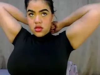 Camsoda Free Porn Cam of honeypussybiz