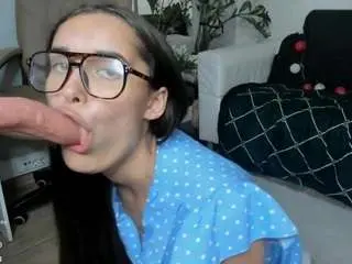 Camsoda Adult Video Chat of littlesunny2u