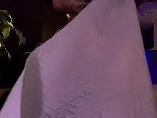 Camsoda Free Porn Cam of heidicox