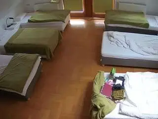 Camsoda Private Sex Chat of voyeurcam-julmodels-bed-6