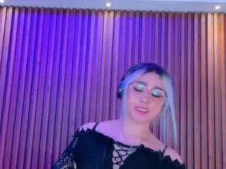 Camsoda Sex Chat of emily-white9