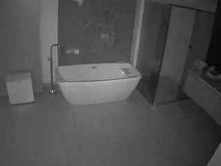 Camsoda Private Sex Chat of voyeurcam-casa-salsa-bathroom-4