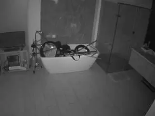 Camsoda Nude Webcam of voyeurcam-casa-salsa-bathroom-4