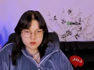 Camsoda Adult Webcams of elizabeth-dornan