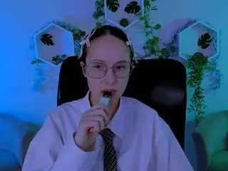 Camsoda Adult Video Chat of mona-cloud