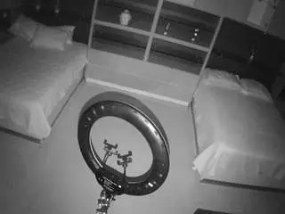 Camsoda Free Porn Cam of voyeurcam-casa-salsa-versus-room
